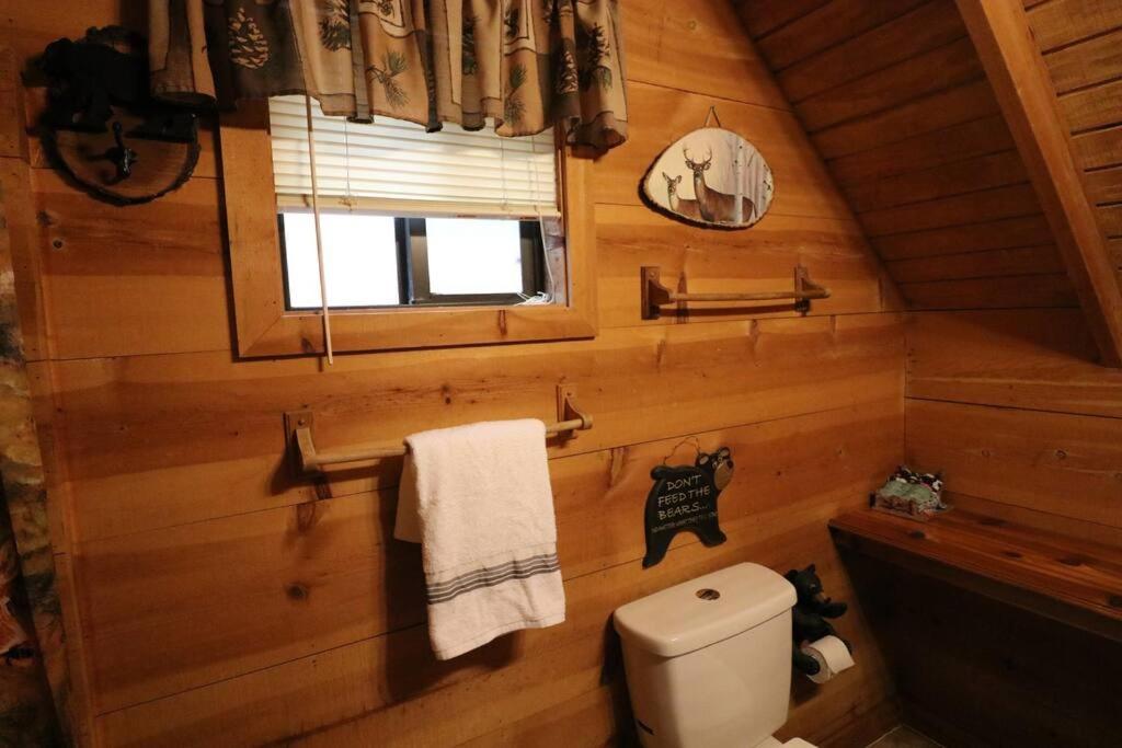 Cozy Cabin W/ Fireplace 3 Minutes To Helen! #2. Esterno foto