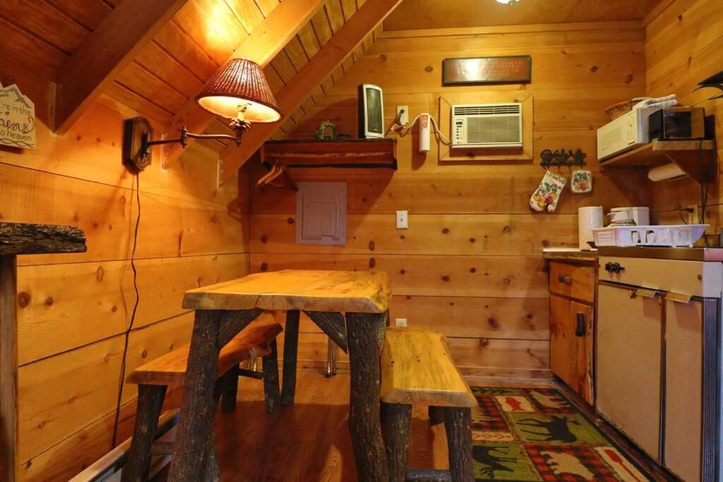 Cozy Cabin W/ Fireplace 3 Minutes To Helen! #2. Esterno foto