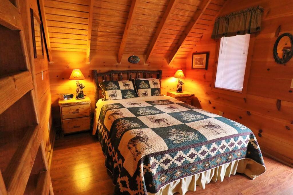 Cozy Cabin W/ Fireplace 3 Minutes To Helen! #2. Esterno foto